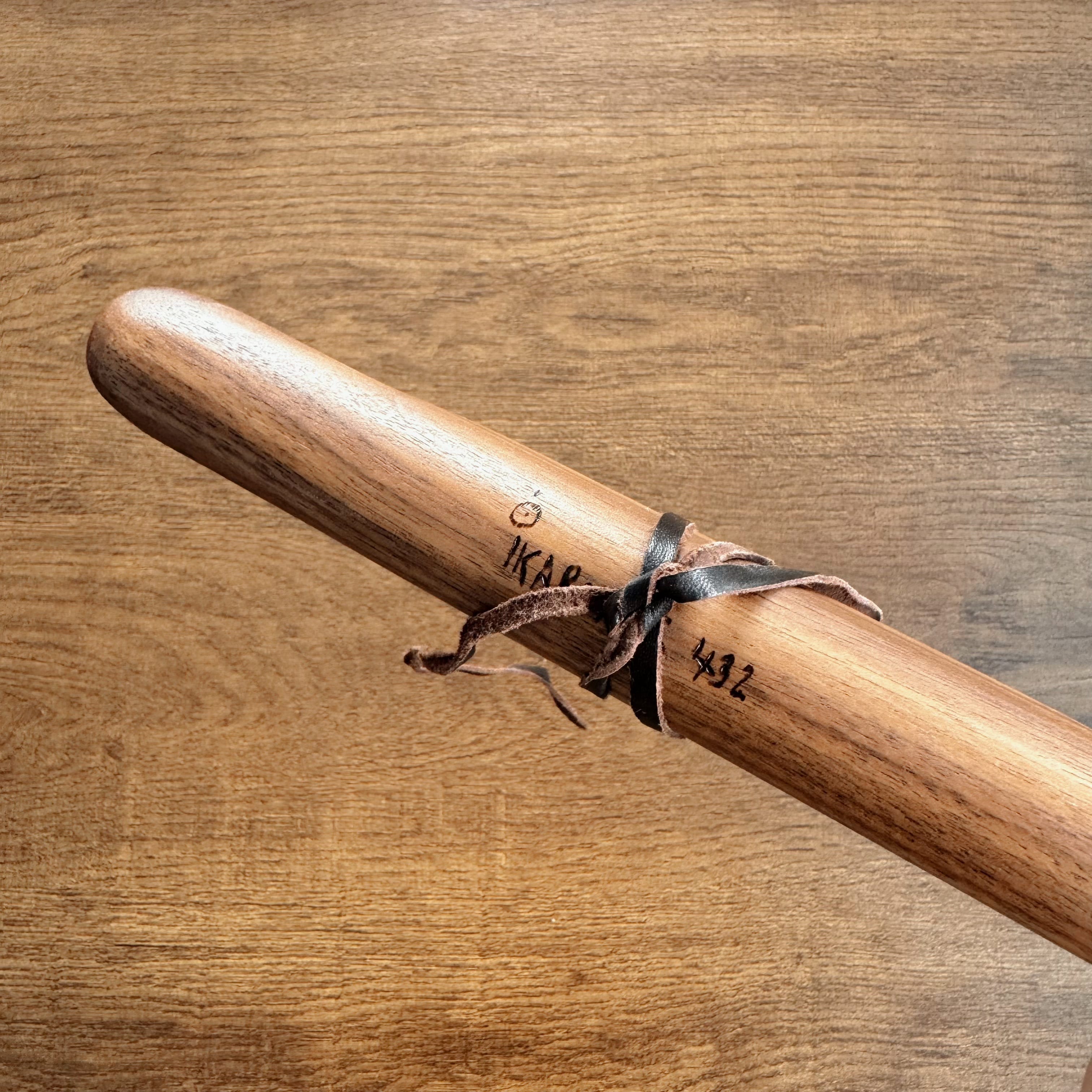 Native American Style Flute Walnut / Sheoak 53cm