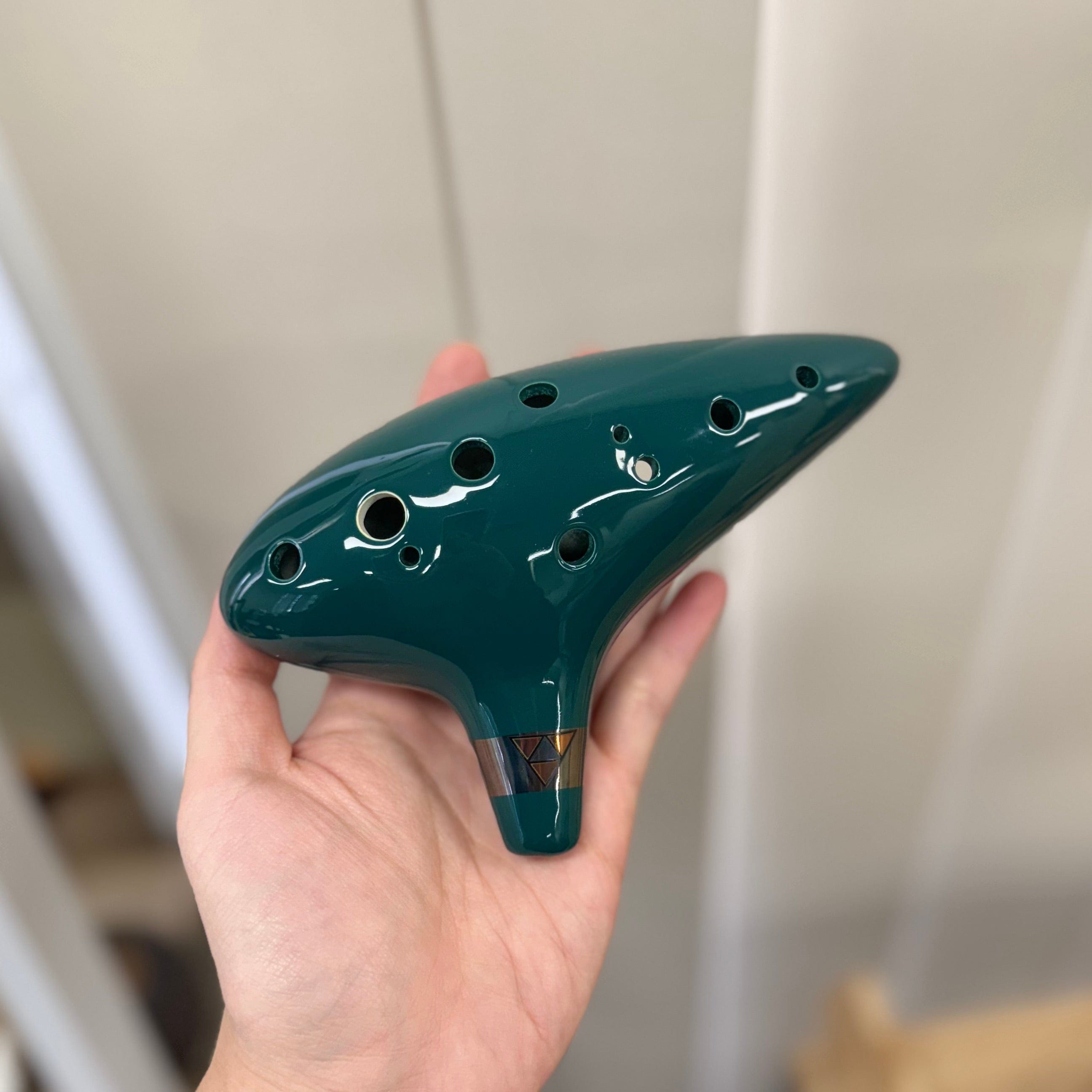 Zelda Ocarina 12-Hole Ceramic Alto C w/stand
