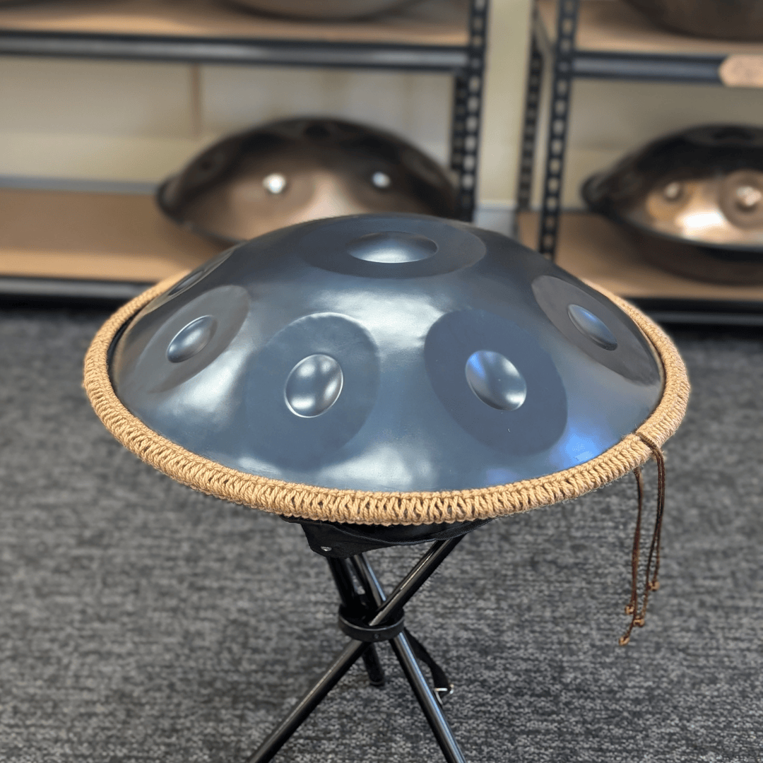 Buy beginner handpan in Australia – 55 cm Mandala 10-note D Kurd handpan, 432 Hz tuning, ideal beginner handpan for meditation, music therapy, acoustic performance, and creative expression.