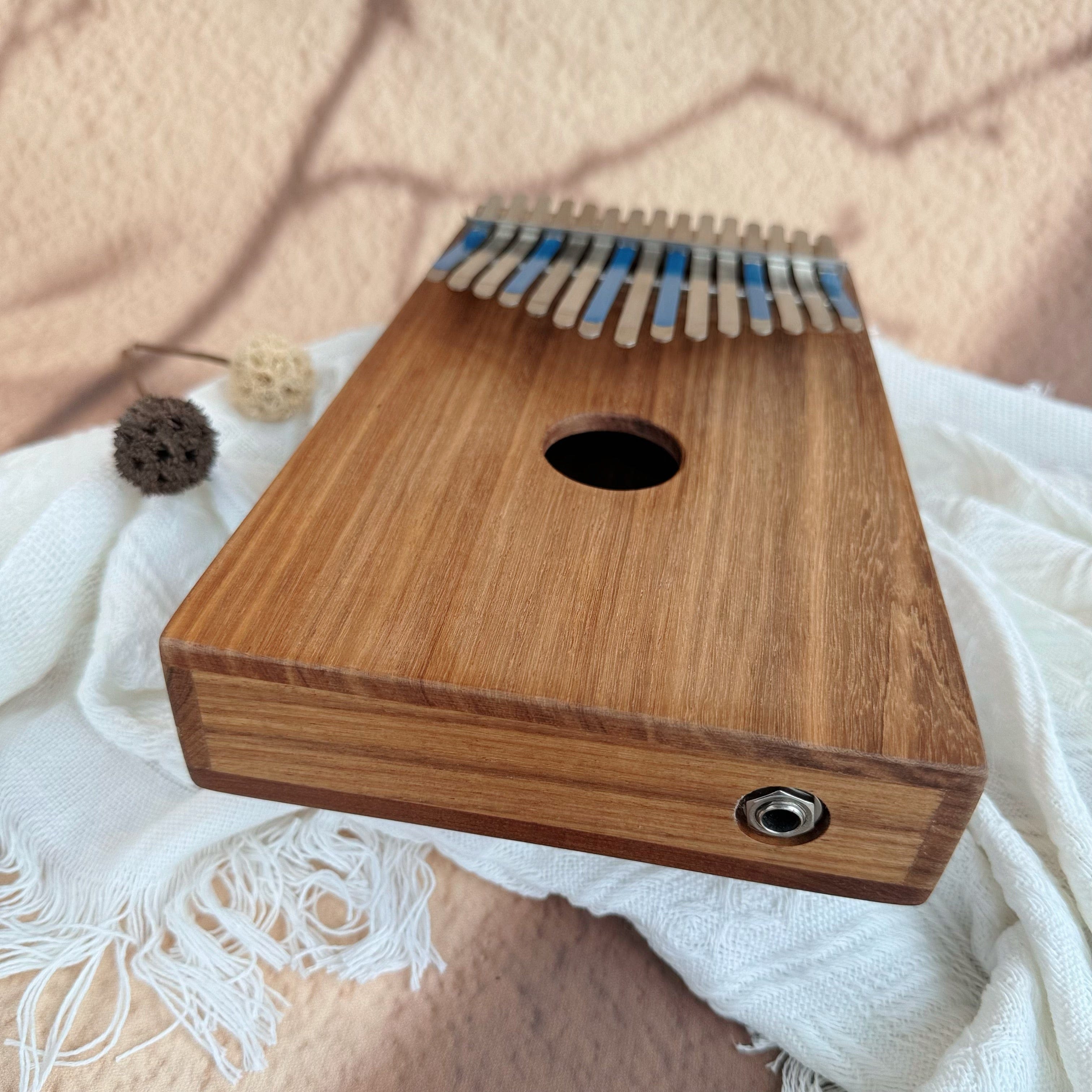Hugh Tracey Kalimba 15 NOTE 80sデッドストック Hugh Tracey Alto Kalimba 15 Key w/Pickup