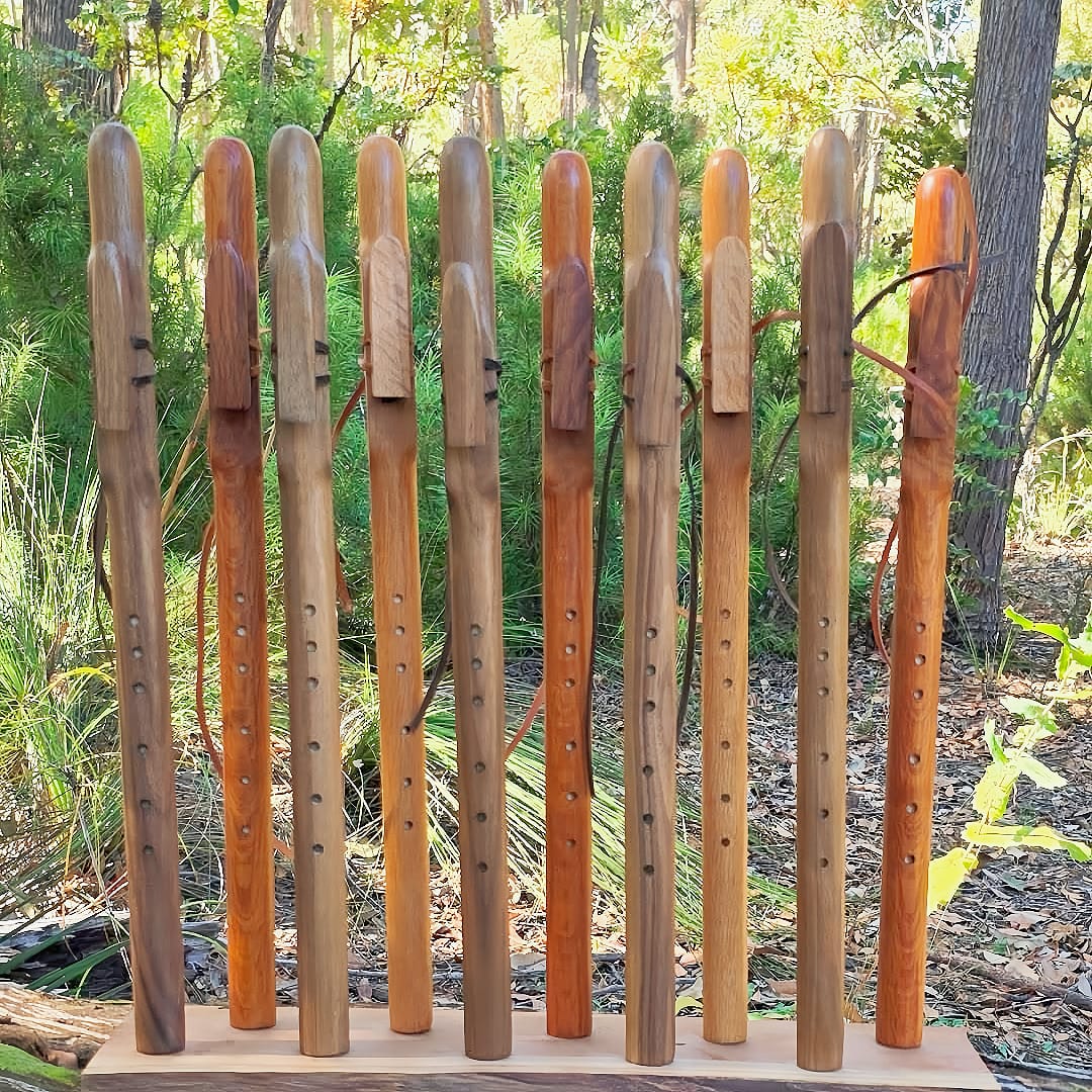 Native American Style Flute Walnut / Sheoak 53cm