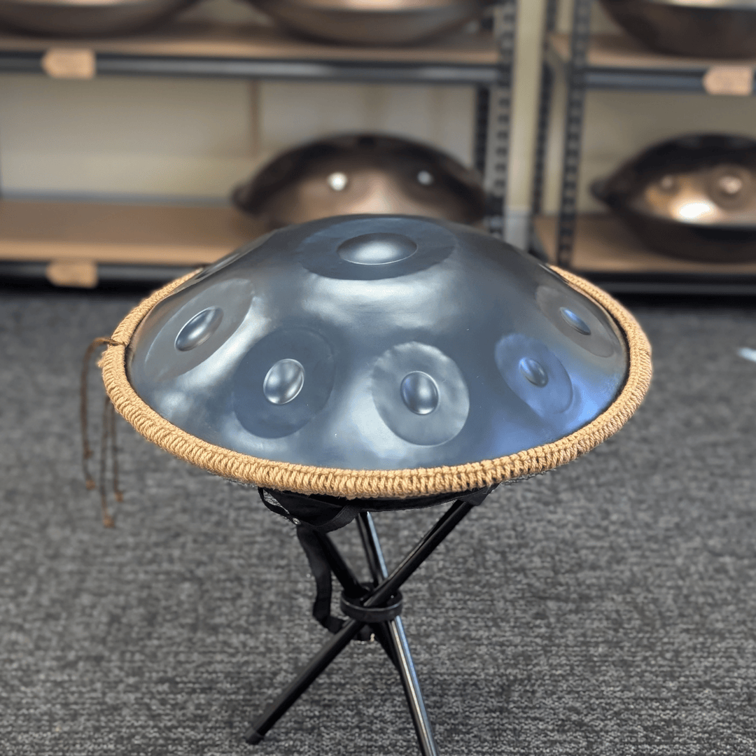 ハンドパン　Dスケール　10ノートHandpan D Kurd beginner handpan | Riza 10-Note Blue 55cm